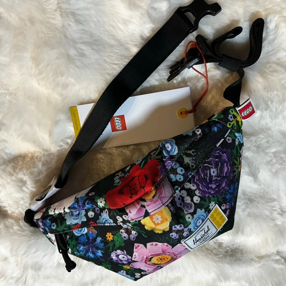 NWT Botanical Collection LEGO Herschel CLASSIC HIP PACK‎ /GARDEN FLORAL.